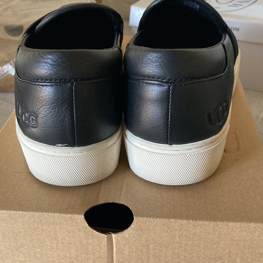 UGG size 9 Leather Slip Ons worn maybe twice. They’re to small for me. - Picture 5 of 9